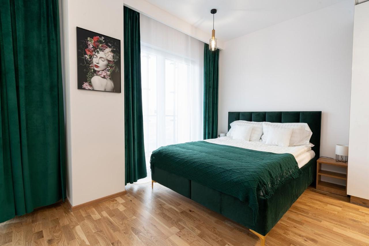 Apartamenty Wola Tower Varsó Kültér fotó