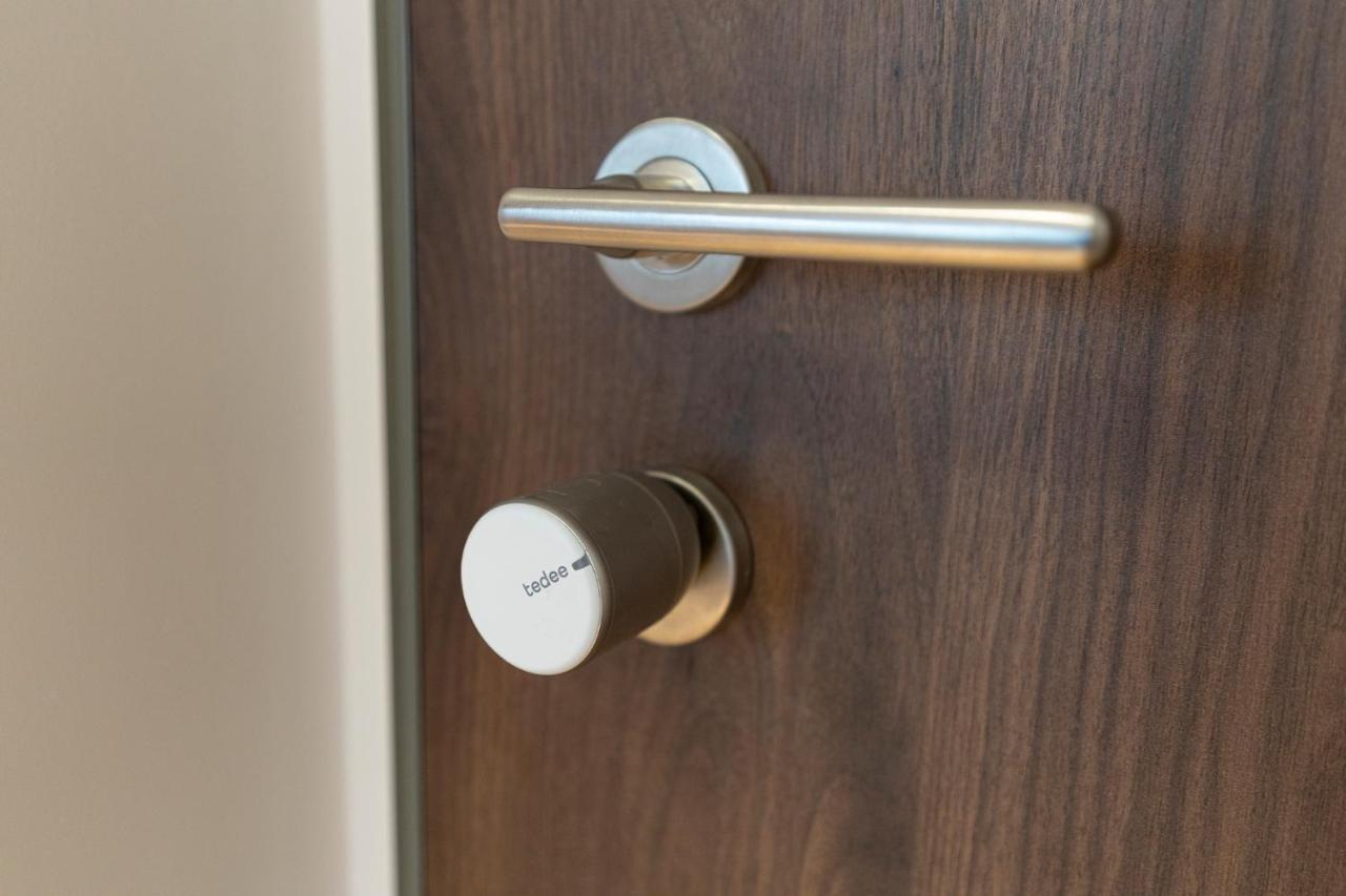 Apartamenty Wola Tower Varsó Kültér fotó