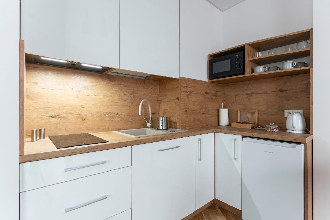 Apartamenty Wola Tower Varsó Kültér fotó