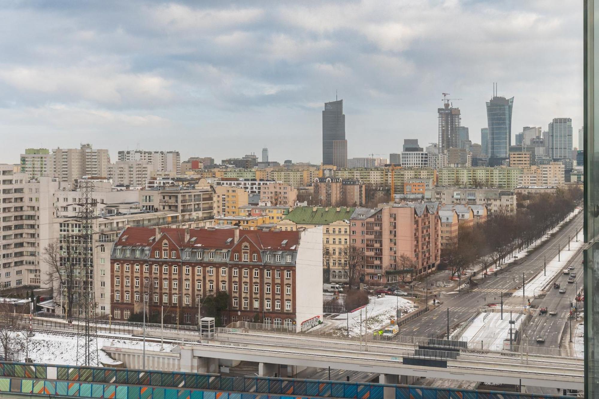 Apartamenty Wola Tower Varsó Kültér fotó