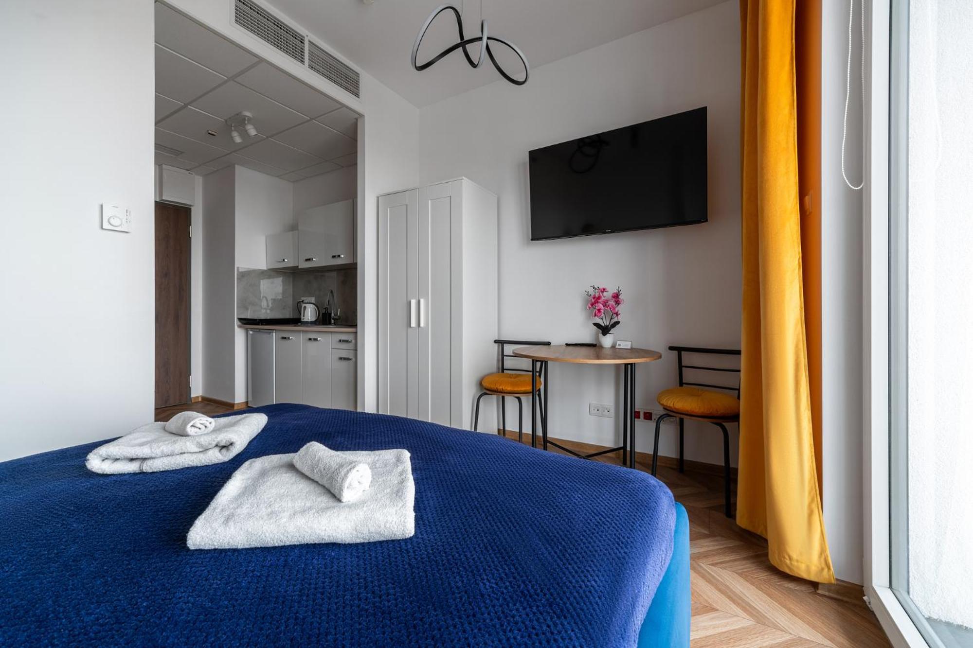 Apartamenty Wola Tower Varsó Kültér fotó