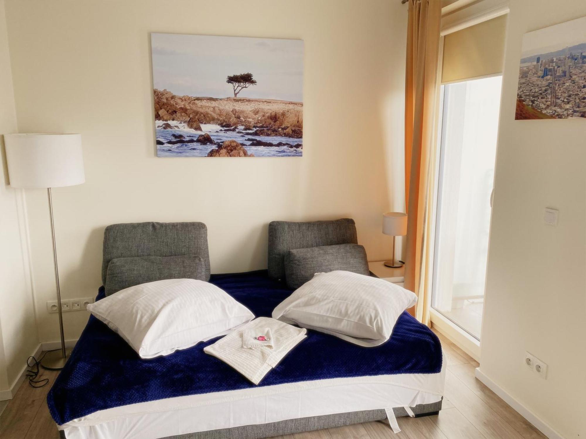 Apartamenty Wola Tower Varsó Kültér fotó