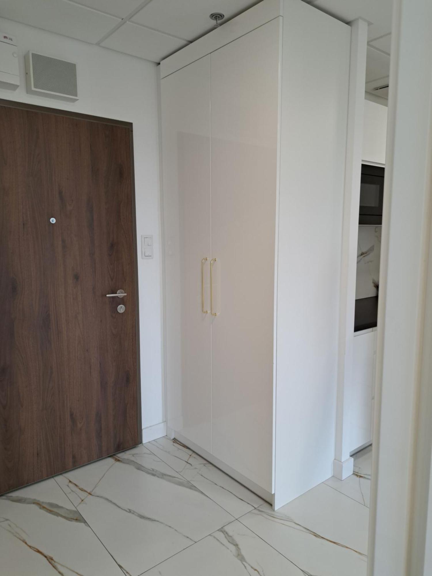 Apartamenty Wola Tower Varsó Kültér fotó