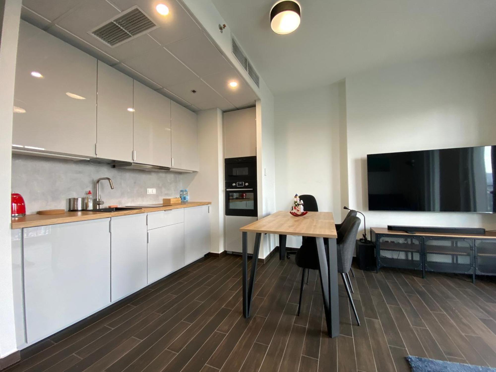 Apartamenty Wola Tower Varsó Kültér fotó